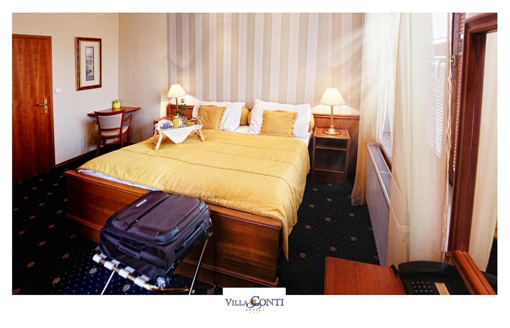 Hotel Villa Conti Písek エクステリア 写真
